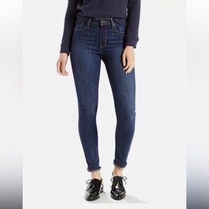 NWT Levi’s 721 High Rise Skinny Jeans - Dark Blue Wash - 31W x 30L (12 Short)